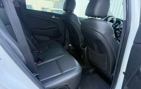 Hyundai Tucson III, 2018 год, 2 350 000 рублей, 19 фотография