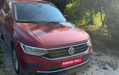 Volkswagen Tiguan II, 2021 год, 1 900 000 рублей, 1 фотография