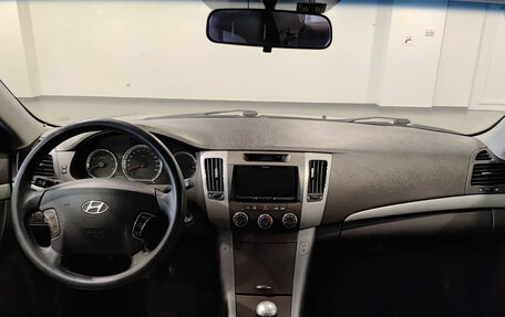 Hyundai Sonata VI, 2009 год, 660 000 рублей, 17 фотография