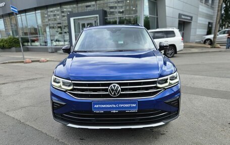 Volkswagen Tiguan II, 2022 год, 3 150 000 рублей, 2 фотография