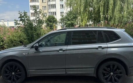 Volkswagen Tiguan II, 2020 год, 3 450 000 рублей, 3 фотография
