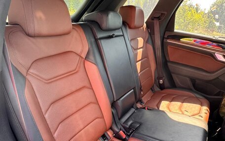 Volkswagen Touareg III, 2019 год, 5 590 000 рублей, 18 фотография