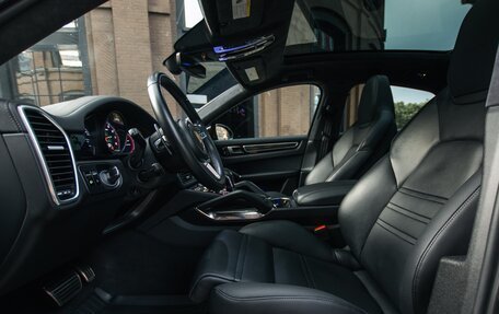 Porsche Cayenne III, 2019 год, 13 700 000 рублей, 20 фотография