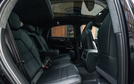 Porsche Cayenne III, 2019 год, 13 700 000 рублей, 22 фотография
