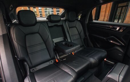 Porsche Cayenne III, 2019 год, 13 700 000 рублей, 23 фотография