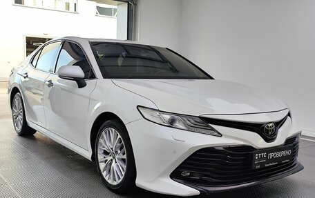 Toyota Camry, 2019 год, 2 520 000 рублей, 3 фотография