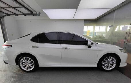 Toyota Camry, 2019 год, 2 520 000 рублей, 5 фотография
