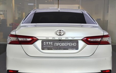 Toyota Camry, 2019 год, 2 520 000 рублей, 7 фотография