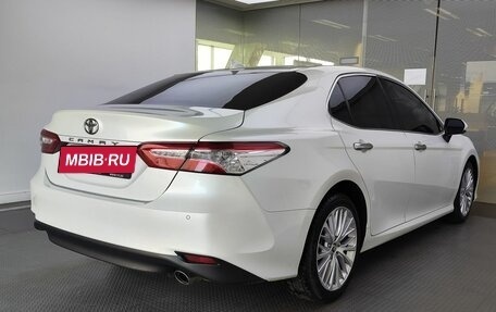 Toyota Camry, 2019 год, 2 520 000 рублей, 6 фотография