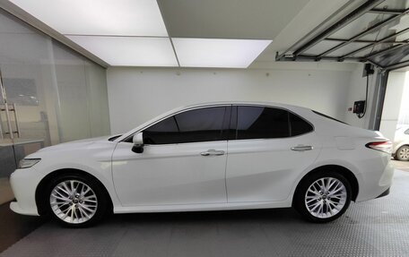 Toyota Camry, 2019 год, 2 520 000 рублей, 10 фотография