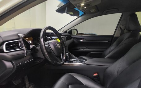 Toyota Camry, 2019 год, 2 520 000 рублей, 20 фотография