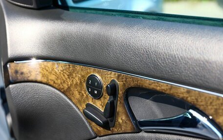 Mercedes-Benz E-Класс, 2005 год, 3 300 000 рублей, 25 фотография
