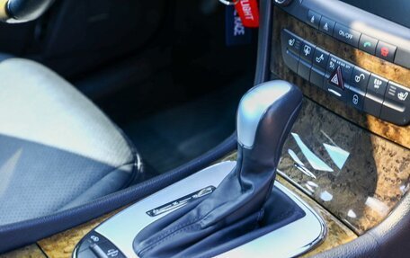 Mercedes-Benz E-Класс, 2005 год, 3 300 000 рублей, 26 фотография