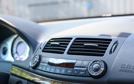Mercedes-Benz E-Класс, 2005 год, 3 300 000 рублей, 28 фотография