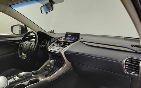 Lexus NX I, 2017 год, 2 750 000 рублей, 13 фотография