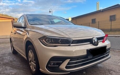 Volkswagen Polo VI (EU Market), 2022 год, 1 220 000 рублей, 3 фотография