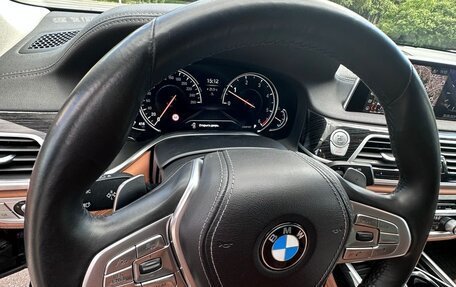BMW 7 серия, 2019 год, 3 800 000 рублей, 15 фотография