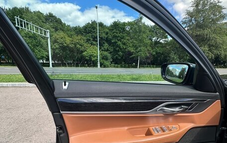 BMW 7 серия, 2019 год, 3 800 000 рублей, 17 фотография