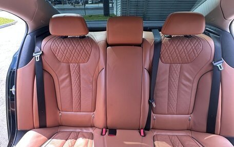 BMW 7 серия, 2019 год, 3 800 000 рублей, 22 фотография