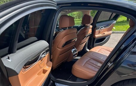 BMW 7 серия, 2019 год, 3 800 000 рублей, 23 фотография