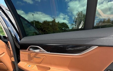 BMW 7 серия, 2019 год, 3 800 000 рублей, 21 фотография