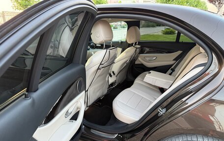 Mercedes-Benz E-Класс, 2016 год, 3 100 000 рублей, 7 фотография