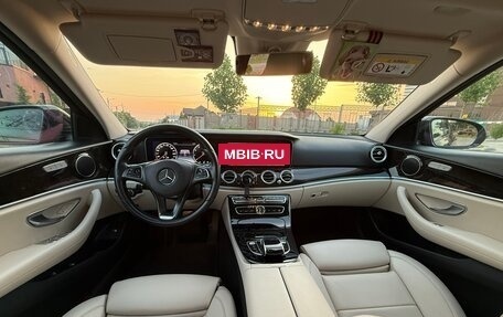 Mercedes-Benz E-Класс, 2016 год, 3 100 000 рублей, 4 фотография