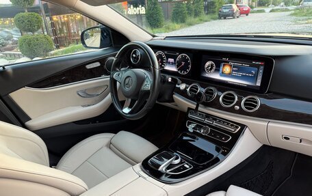 Mercedes-Benz E-Класс, 2016 год, 3 100 000 рублей, 14 фотография