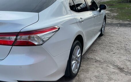 Toyota Camry, 2022 год, 2 600 000 рублей, 12 фотография