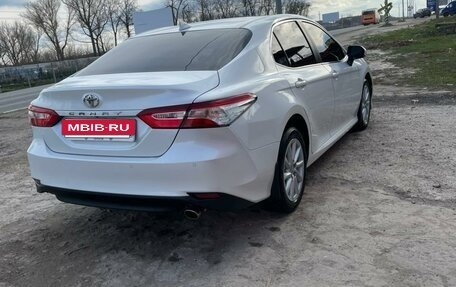 Toyota Camry, 2022 год, 2 600 000 рублей, 7 фотография