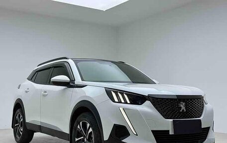 Peugeot 2008 II, 2022 год, 1 490 000 рублей, 3 фотография