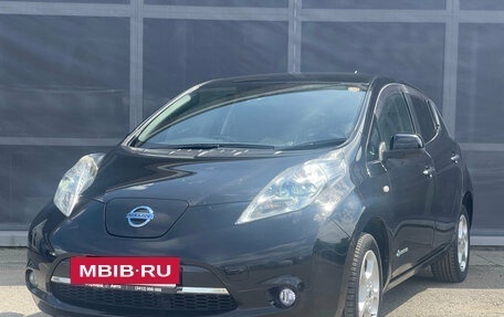 Nissan Leaf I, 2013 год, 950 000 рублей, 3 фотография