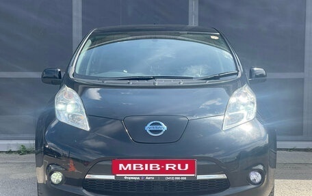 Nissan Leaf I, 2013 год, 950 000 рублей, 2 фотография