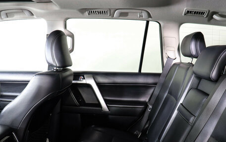 Toyota Land Cruiser Prado 150 рестайлинг 2, 2018 год, 4 960 000 рублей, 11 фотография