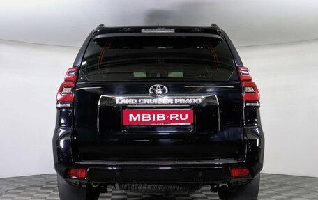 Toyota Land Cruiser Prado 150 рестайлинг 2, 2018 год, 4 960 000 рублей, 6 фотография