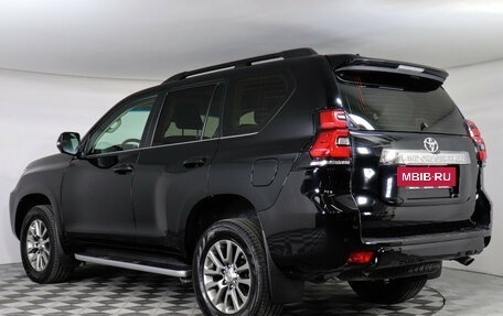 Toyota Land Cruiser Prado 150 рестайлинг 2, 2018 год, 4 960 000 рублей, 7 фотография