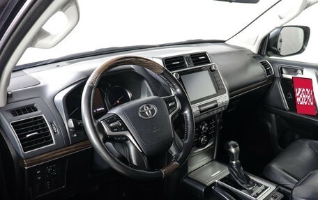 Toyota Land Cruiser Prado 150 рестайлинг 2, 2018 год, 4 960 000 рублей, 8 фотография