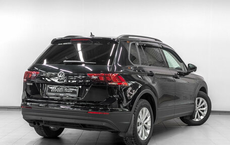 Volkswagen Tiguan II, 2019 год, 2 745 000 рублей, 5 фотография