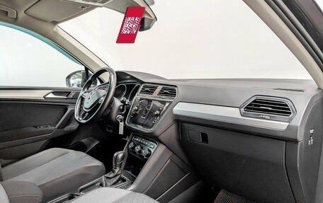 Volkswagen Tiguan II, 2019 год, 2 745 000 рублей, 11 фотография