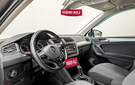 Volkswagen Tiguan II, 2019 год, 2 745 000 рублей, 17 фотография