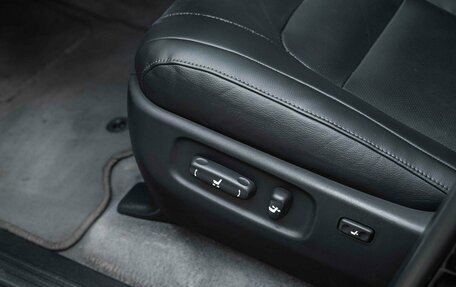Toyota Land Cruiser 200, 2012 год, 3 150 000 рублей, 12 фотография