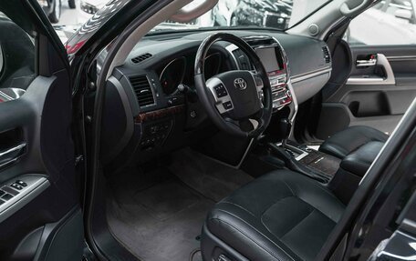 Toyota Land Cruiser 200, 2012 год, 3 150 000 рублей, 6 фотография