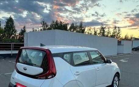 KIA Soul III, 2020 год, 2 100 000 рублей, 9 фотография