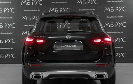 Mercedes-Benz GLA, 2024 год, 5 000 000 рублей, 4 фотография