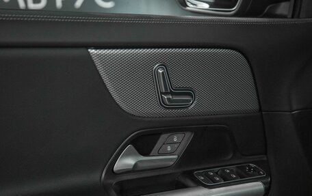 Mercedes-Benz GLA, 2024 год, 5 000 000 рублей, 9 фотография