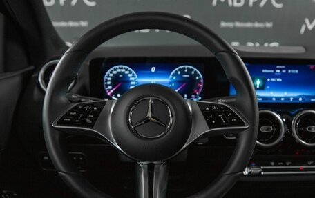 Mercedes-Benz GLA, 2024 год, 5 000 000 рублей, 14 фотография