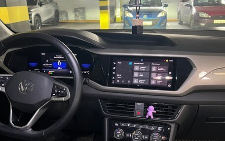 Volkswagen Taos, 2022 год, 2 600 000 рублей, 4 фотография