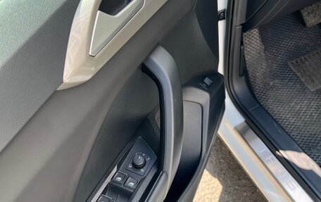Volkswagen Taos, 2022 год, 2 600 000 рублей, 10 фотография