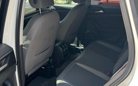 Volkswagen Taos, 2022 год, 2 600 000 рублей, 13 фотография