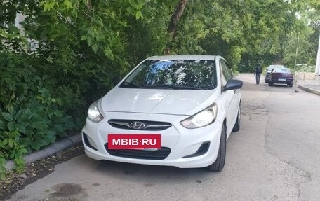 Hyundai Solaris II рестайлинг, 2012 год, 780 000 рублей, 9 фотография
